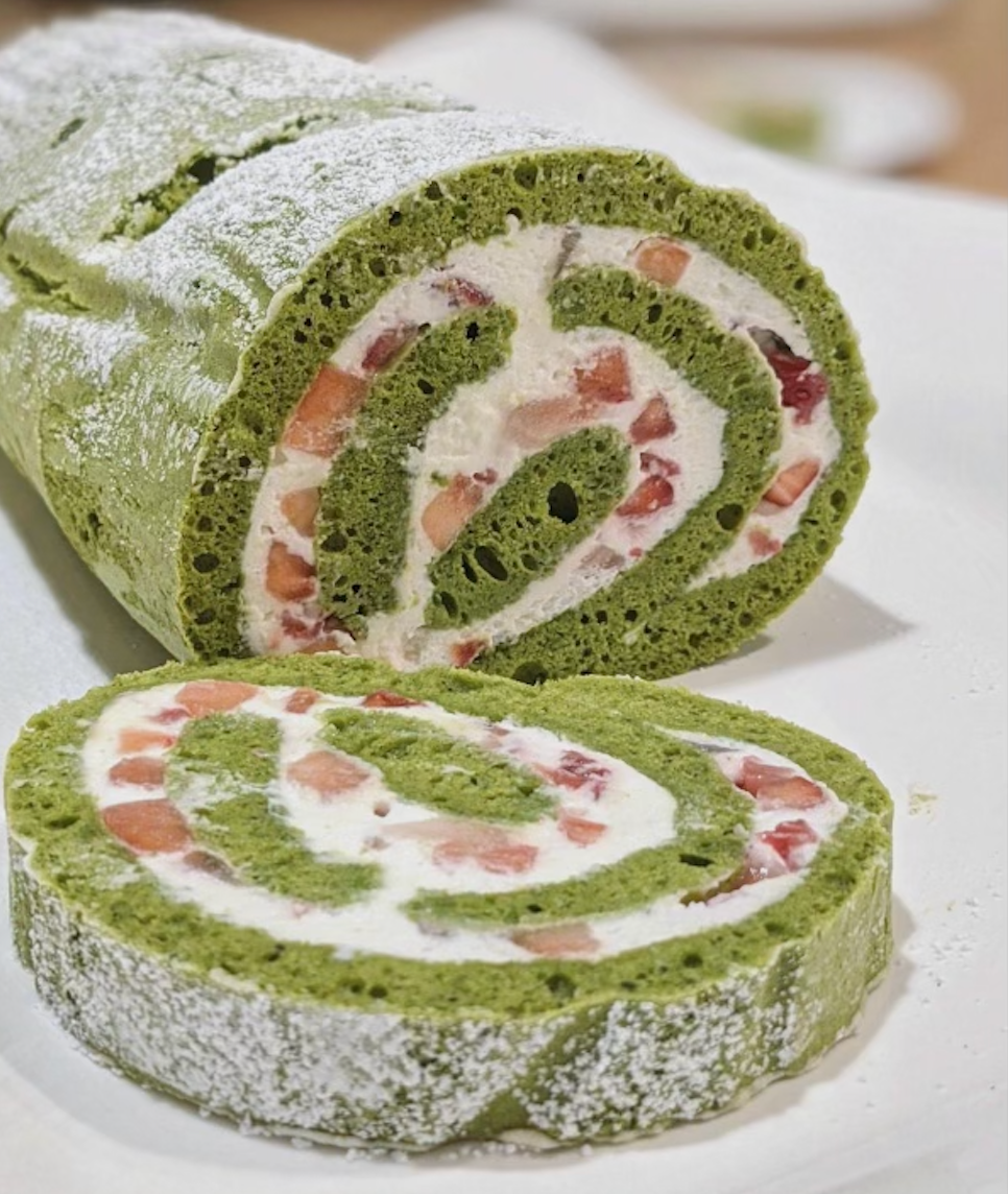Matcha Strawberry Cake Roll